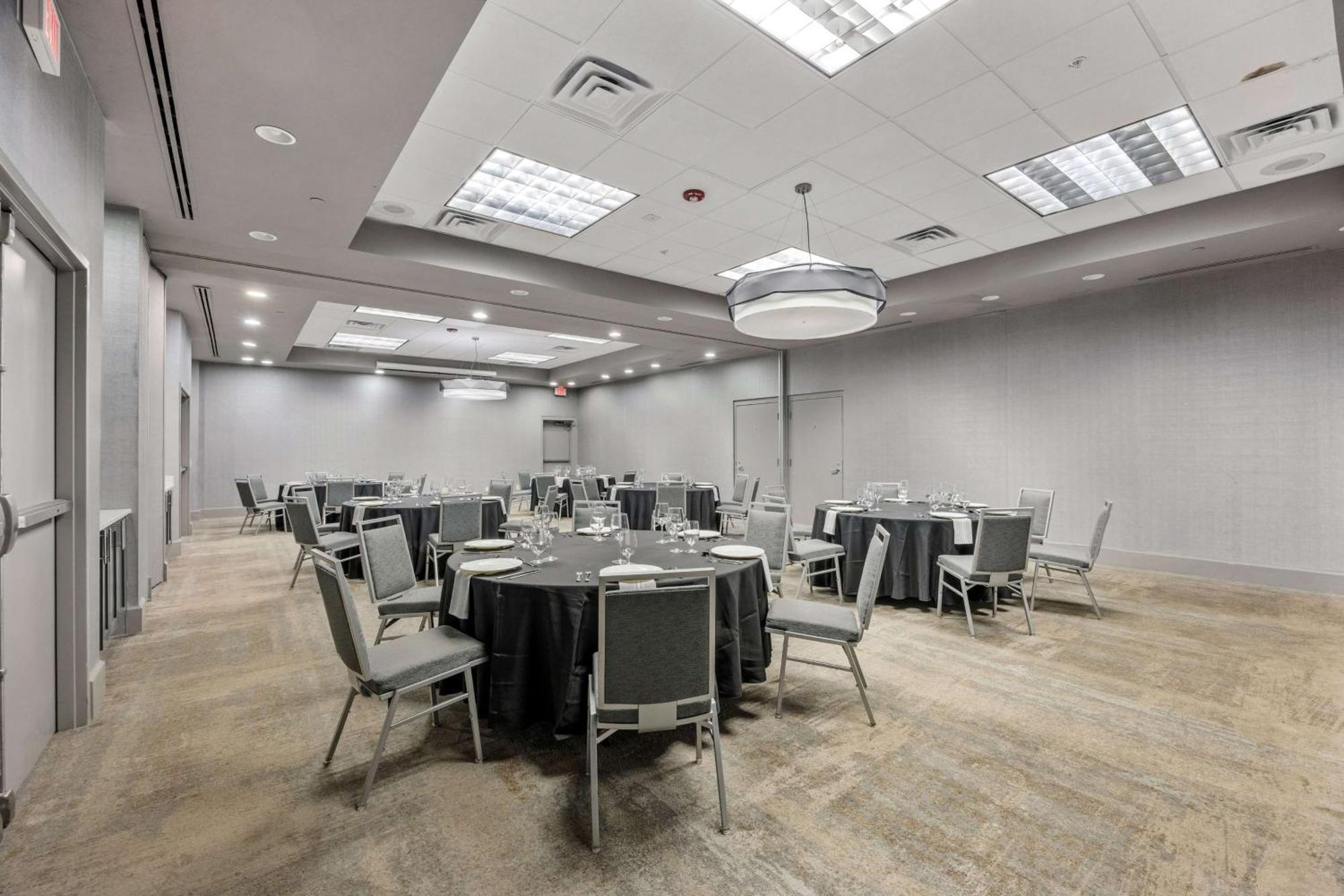 Doubletree Suites By Hilton Hotel Huntsville South Εξωτερικό φωτογραφία