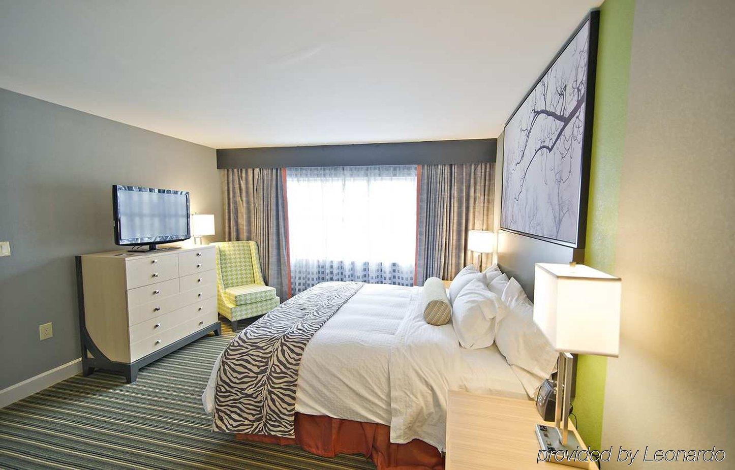 Doubletree Suites By Hilton Hotel Huntsville South Δωμάτιο φωτογραφία